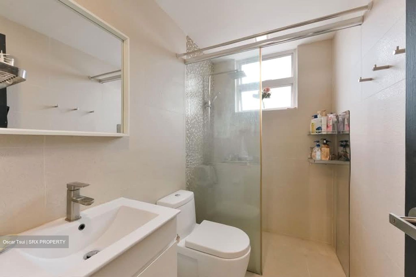 Sembawang Cottage (D27), Apartment #573558911
